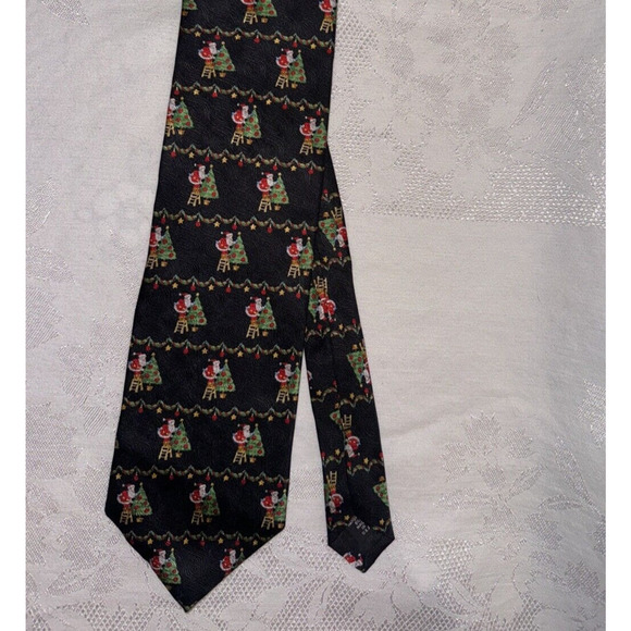 Jos. A. Bank Christmas Necktie Santa Decorating Tree Black 100% Silk Made in USA - Picture 4 of 6